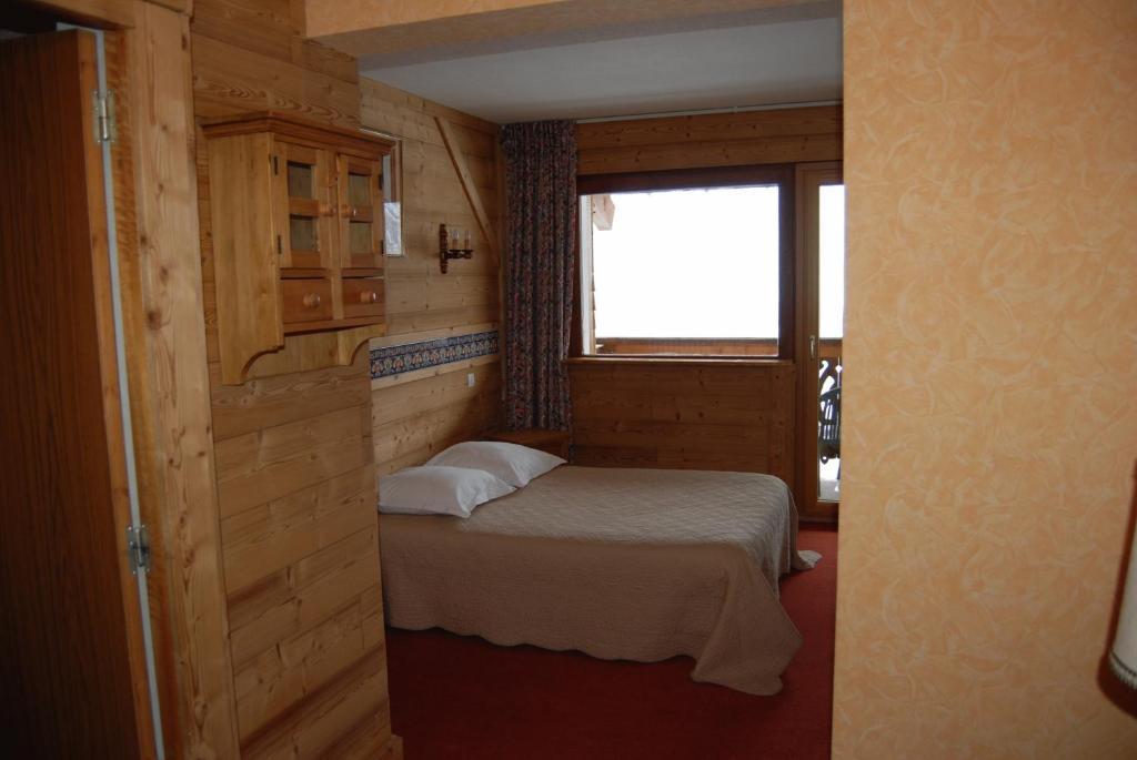 מיז'ו Hotel De La Couronne מראה חיצוני תמונה